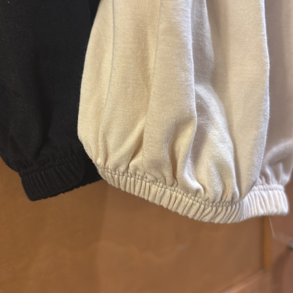 Lot of Two Shirts from Banana Republic.  Size Medium Cream and black shirts. - Picture 6 of 6